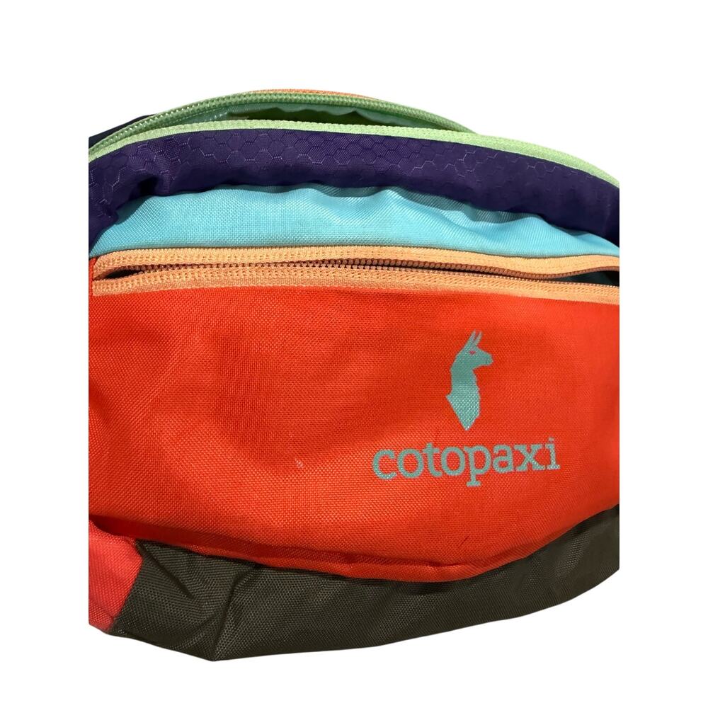 Cotopaxi Kapai Del Día hip pack in a unique multicolored design - Picture 3 of 5
